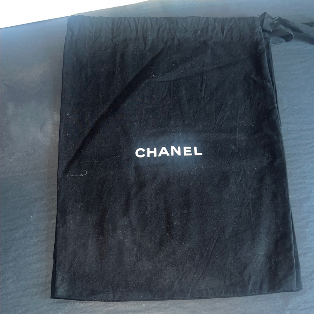 CHANEL Elegant Black Storage Bag